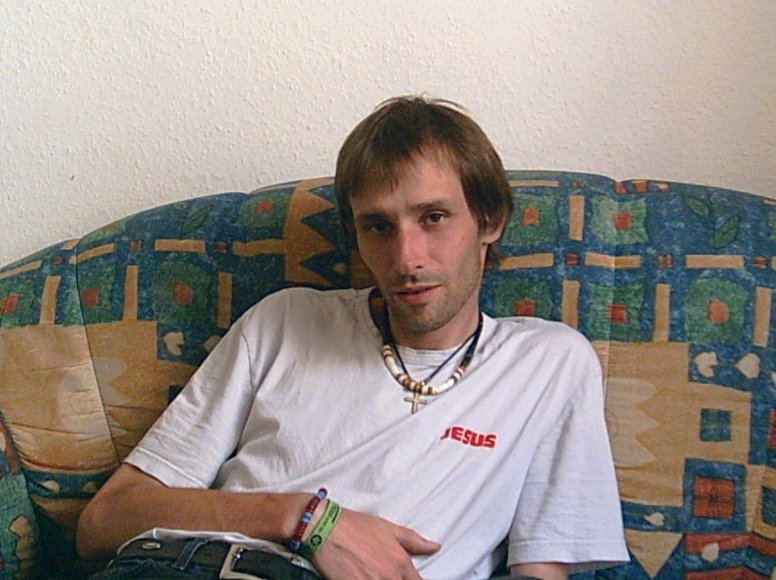 b240704bp.jpg (86,8 KB)